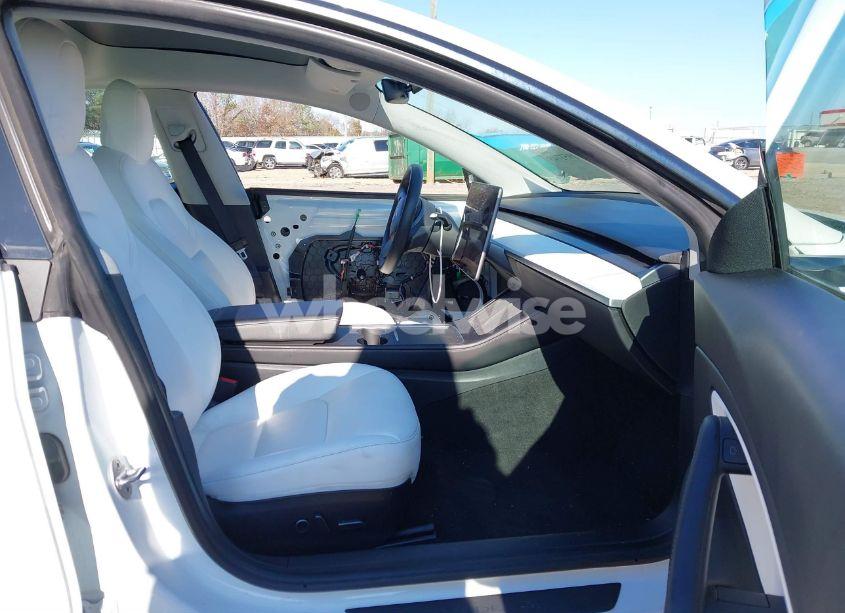 Photo 5 of 2021 Tesla Model 3 STANDARD RANGE PLUS REAR-WHEEL DRIVE (VIN 5YJ3E1EA8MF851900)