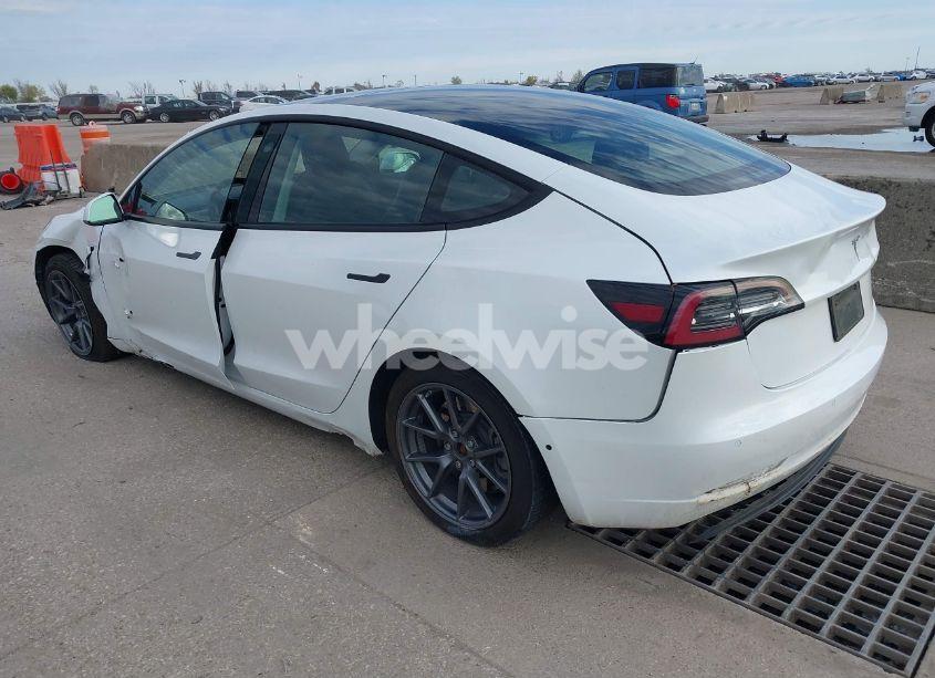 Photo 3 of 2021 Tesla Model 3 STANDARD RANGE PLUS REAR-WHEEL DRIVE (VIN 5YJ3E1EA8MF871578)