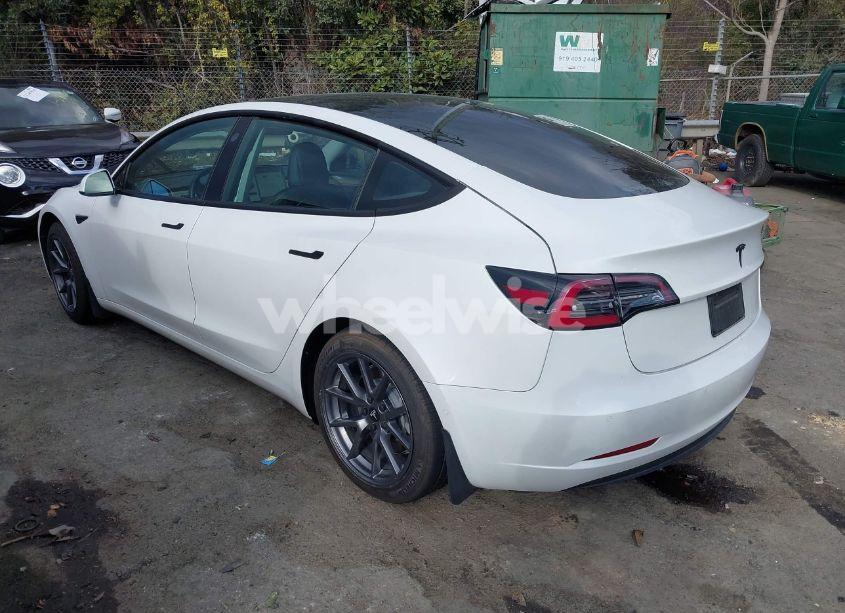 Photo 3 of 2021 Tesla Model 3 STANDARD RANGE PLUS REAR-WHEEL DRIVE (VIN 5YJ3E1EA8MF977447)