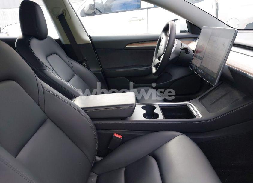 Photo 5 of 2021 Tesla Model 3 STANDARD RANGE PLUS REAR-WHEEL DRIVE (VIN 5YJ3E1EA8MF977447)