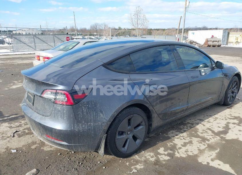Photo 4 of 2022 Tesla Model 3 REAR-WHEEL DRIVE (VIN 5YJ3E1EA8NF337191)