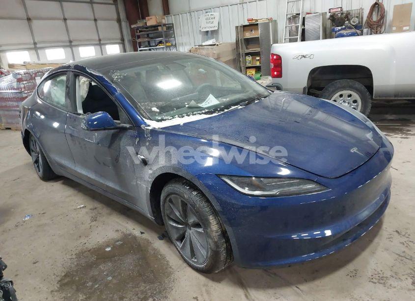 2024 Tesla Model 3 LONG RANGE DUAL MOTOR ALL-WHEEL DRIVE/REAR-WHEEL DRIVE (VIN 5YJ3E1EA8RF747205) main photo