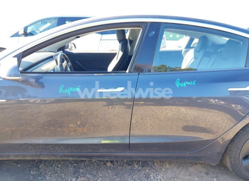 Photo 15 of 2018 Tesla Model 3 LONG RANGE/MID RANGE (VIN 5YJ3E1EA9JF018814)