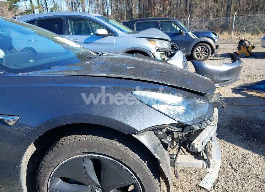Photo 24 of 2018 Tesla Model 3 LONG RANGE/MID RANGE (VIN 5YJ3E1EA9JF018814)