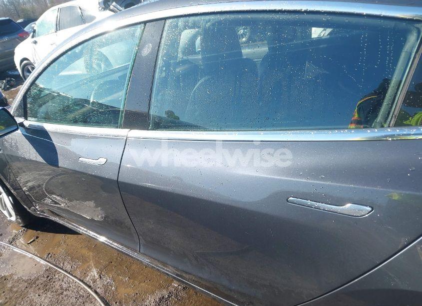 Photo 14 of 2018 Tesla Model 3 LONG RANGE/MID RANGE (VIN 5YJ3E1EA9JF020031)