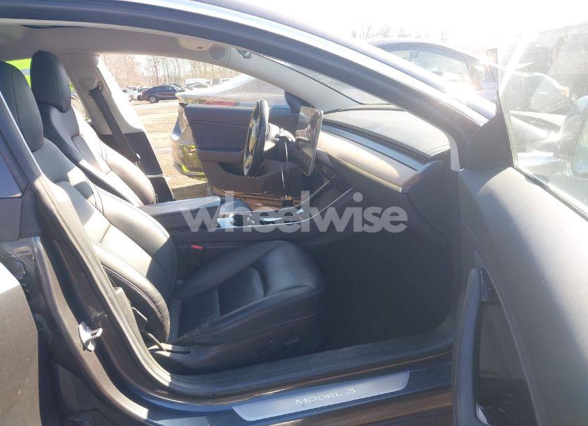 Photo 5 of 2018 Tesla Model 3 LONG RANGE/MID RANGE (VIN 5YJ3E1EA9JF020031)