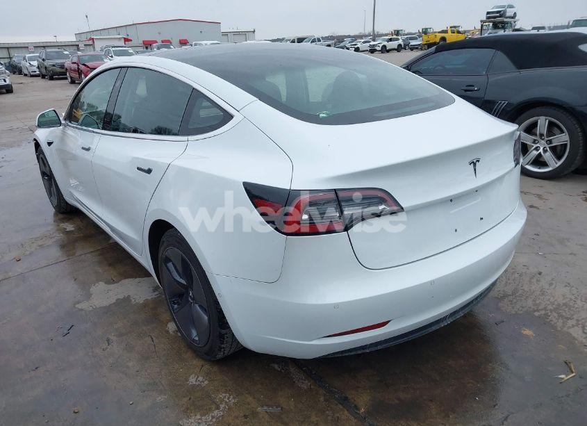 Photo 3 of 2018 Tesla Model 3 LONG RANGE/MID RANGE (VIN 5YJ3E1EA9JF060674)