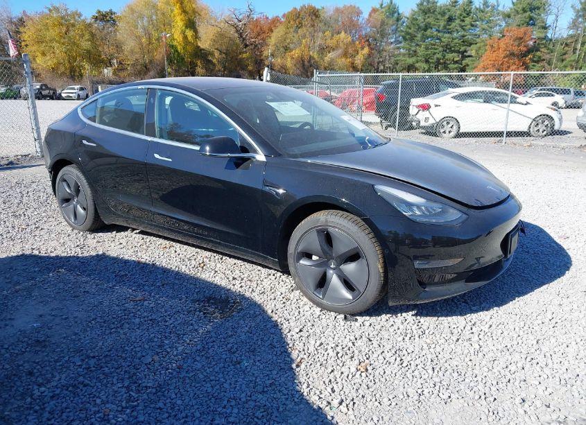 2018 Tesla Model 3 LONG RANGE/MID RANGE (VIN 5YJ3E1EA9JF152769) main photo