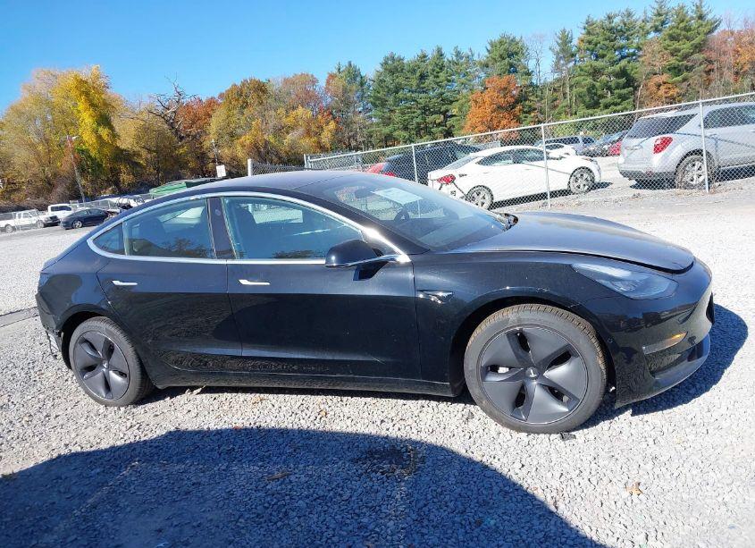 Photo 14 of 2018 Tesla Model 3 LONG RANGE/MID RANGE (VIN 5YJ3E1EA9JF152769)