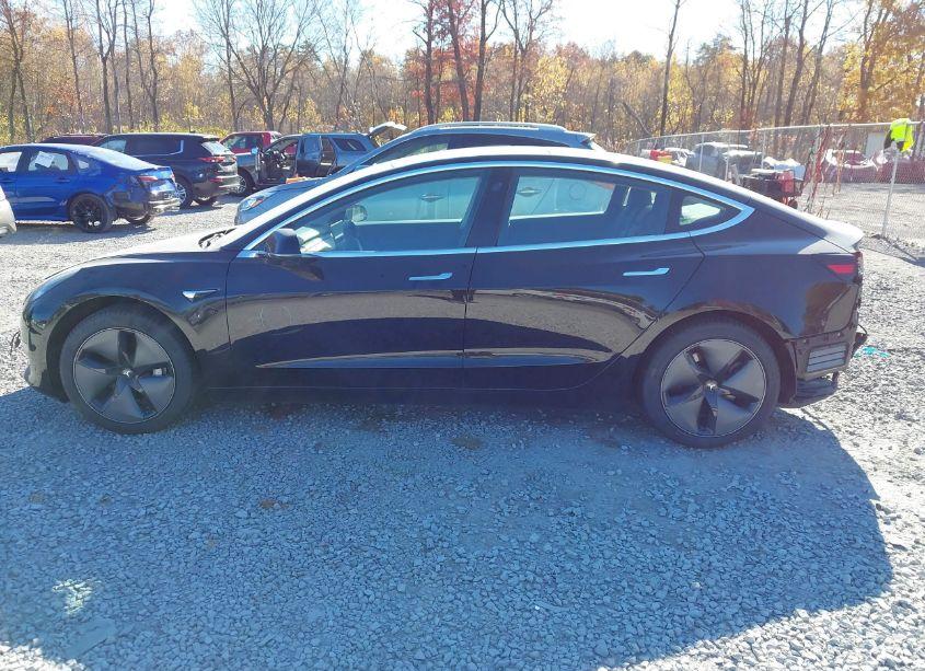 Photo 15 of 2018 Tesla Model 3 LONG RANGE/MID RANGE (VIN 5YJ3E1EA9JF152769)