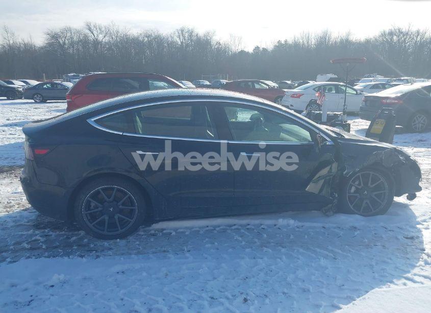 Photo 12 of 2019 Tesla Model 3 LONG RANGE/MID RANGE/STANDARD RANGE/STANDARD RANGE PLUS (VIN 5YJ3E1EA9KF313414)