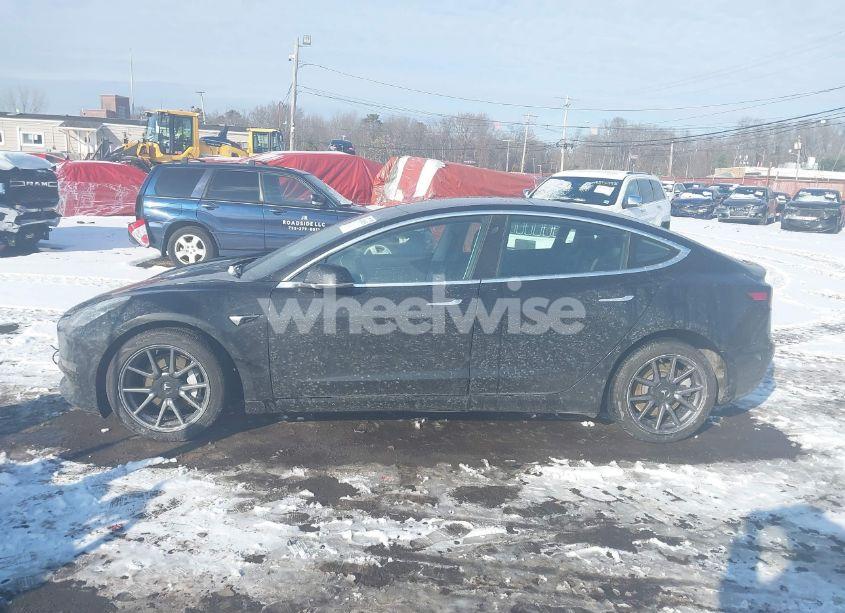 Photo 13 of 2019 Tesla Model 3 LONG RANGE/MID RANGE/STANDARD RANGE/STANDARD RANGE PLUS (VIN 5YJ3E1EA9KF313414)