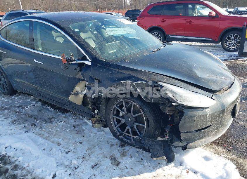 Photo 6 of 2019 Tesla Model 3 LONG RANGE/MID RANGE/STANDARD RANGE/STANDARD RANGE PLUS (VIN 5YJ3E1EA9KF313414)