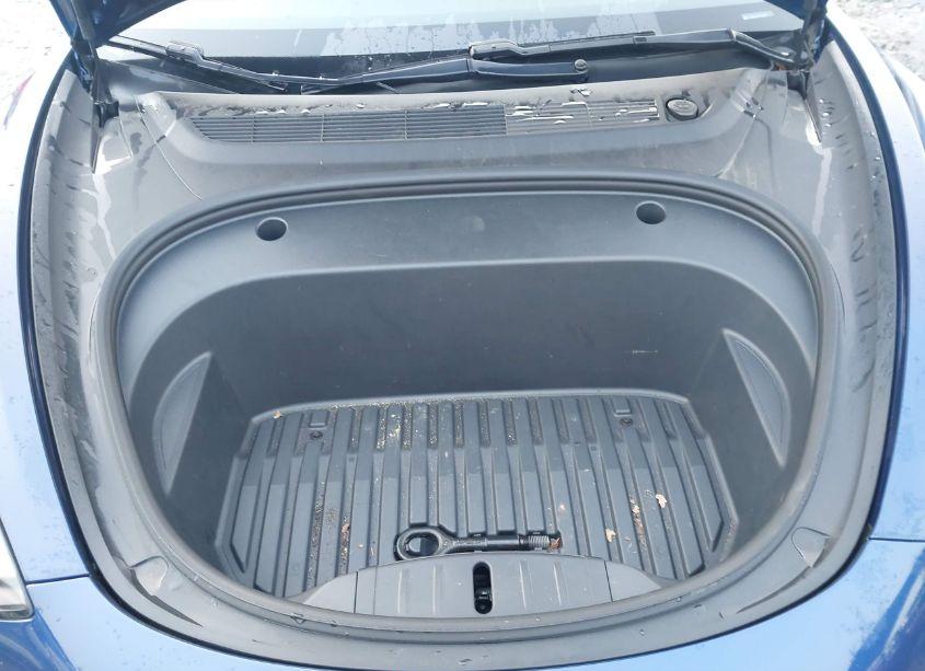 Photo 10 of 2020 Tesla Model 3 STANDARD RANGE PLUS REAR-WHEEL DRIVE/STANDARD RANGE REAR-WHEEL DRIVE (VIN 5YJ3E1EA9LF783556)