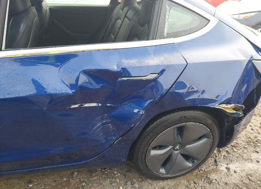 Photo 6 of 2020 Tesla Model 3 STANDARD RANGE PLUS REAR-WHEEL DRIVE/STANDARD RANGE REAR-WHEEL DRIVE (VIN 5YJ3E1EA9LF783556)