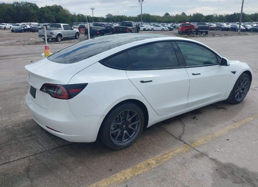 Photo 4 of 2021 Tesla Model 3 STANDARD RANGE PLUS REAR-WHEEL DRIVE (VIN 5YJ3E1EA9MF861058)