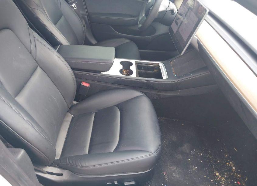 Photo 5 of 2021 Tesla Model 3 STANDARD RANGE PLUS REAR-WHEEL DRIVE (VIN 5YJ3E1EA9MF861058)