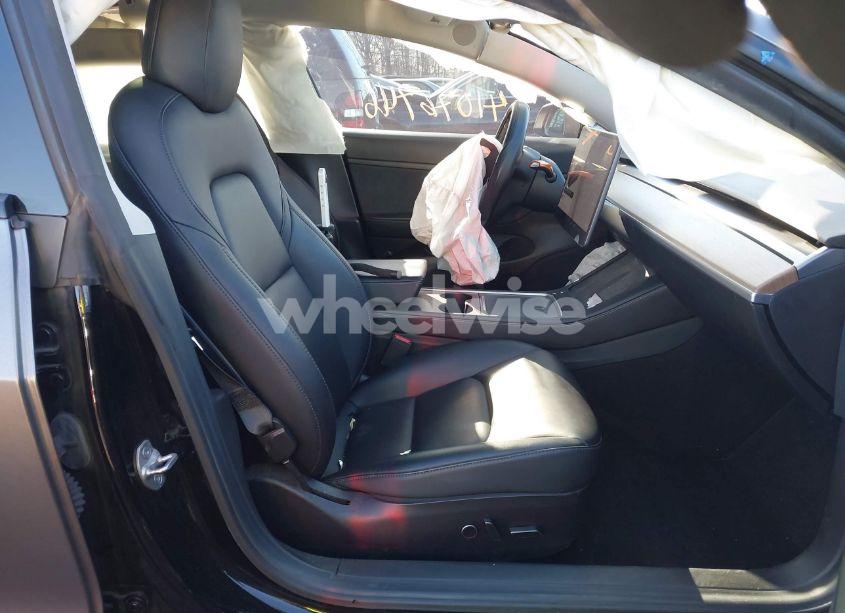 Photo 5 of 2021 Tesla Model 3 STANDARD RANGE PLUS REAR-WHEEL DRIVE (VIN 5YJ3E1EA9MF915135)