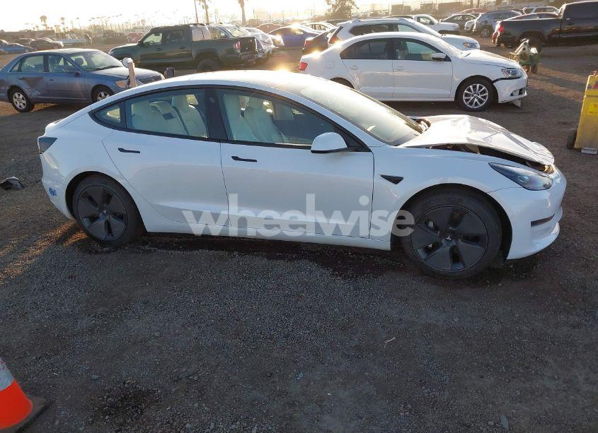 Photo 14 of 2021 Tesla Model 3 STANDARD RANGE PLUS REAR-WHEEL DRIVE (VIN 5YJ3E1EA9MF989882)