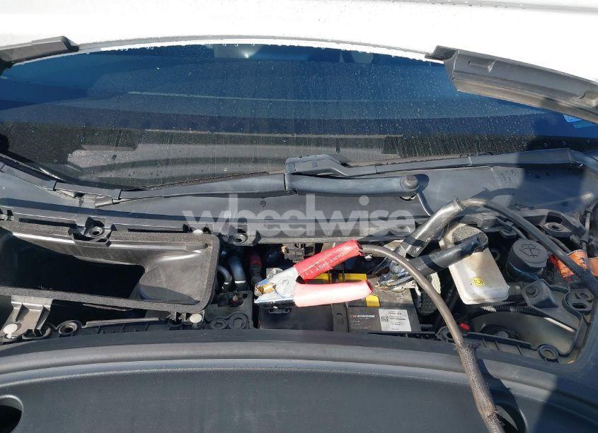 Photo 10 of 2021 Tesla Model 3 STANDARD RANGE PLUS REAR-WHEEL DRIVE (VIN 5YJ3E1EA9MF998081)