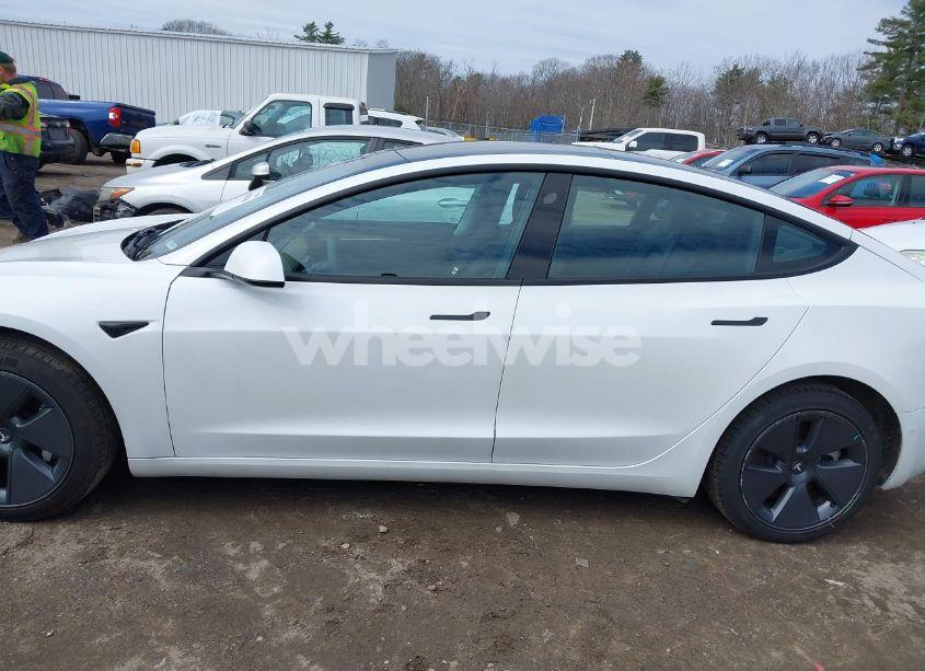 Photo 14 of 2022 Tesla Model 3 REAR-WHEEL DRIVE (VIN 5YJ3E1EA9NF101519)