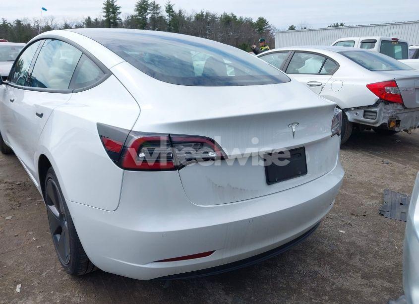 Photo 16 of 2022 Tesla Model 3 REAR-WHEEL DRIVE (VIN 5YJ3E1EA9NF101519)