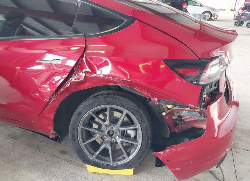 Photo 6 of 2022 Tesla Model 3 REAR-WHEEL DRIVE (VIN 5YJ3E1EA9NF162126)