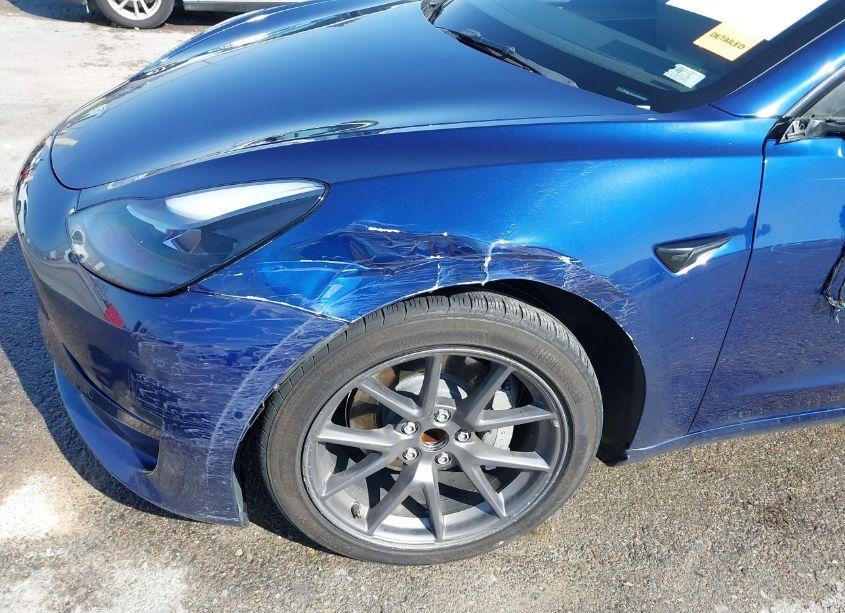 Photo 6 of 2022 Tesla Model 3 REAR-WHEEL DRIVE (VIN 5YJ3E1EA9NF185227)