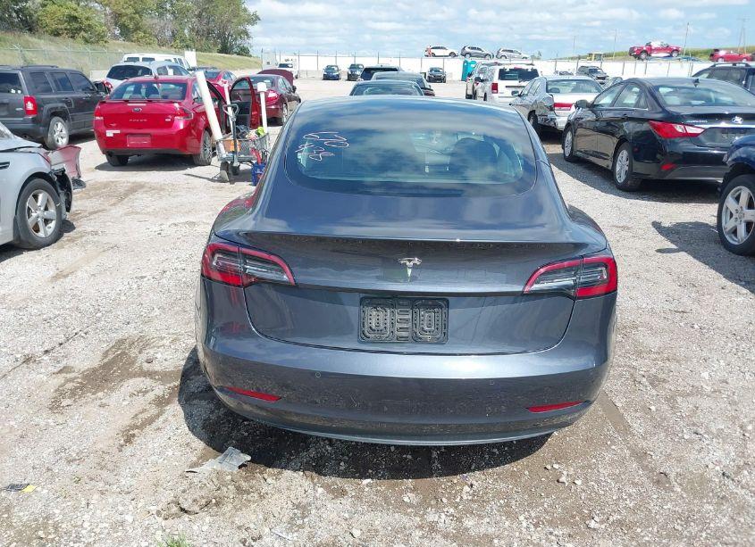 Photo 15 of 2022 Tesla Model 3 REAR-WHEEL DRIVE (VIN 5YJ3E1EA9NF188774)
