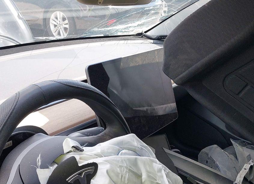 Photo 17 of 2022 Tesla Model 3 REAR-WHEEL DRIVE (VIN 5YJ3E1EA9NF188774)