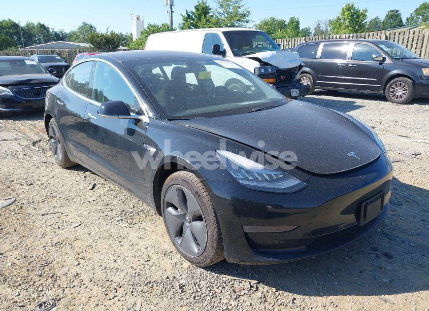 2018 Tesla Model 3 LONG RANGE/MID RANGE (VIN 5YJ3E1EAXJF004954) main photo