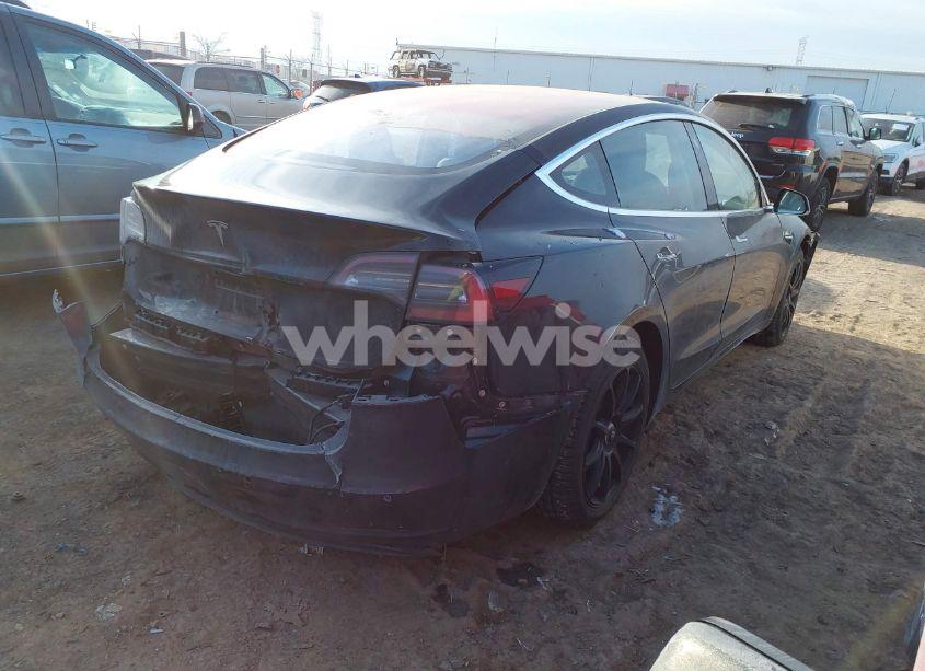 Photo 4 of 2018 Tesla Model 3 LONG RANGE/MID RANGE (VIN 5YJ3E1EAXJF020622)