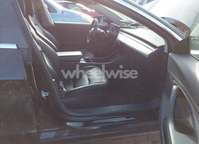 Photo 5 of 2018 Tesla Model 3 LONG RANGE/MID RANGE (VIN 5YJ3E1EAXJF020622)