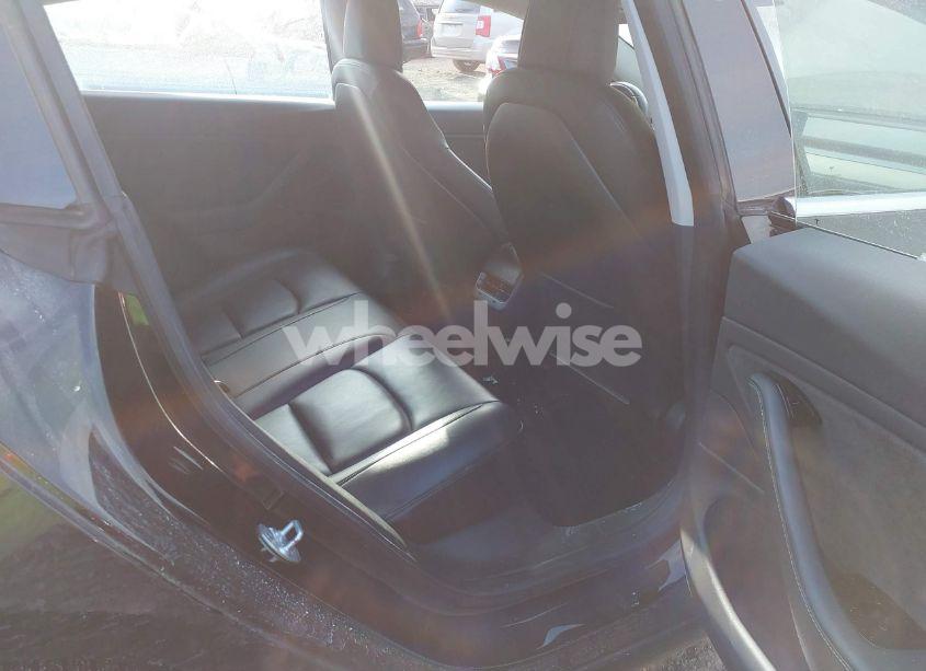 Photo 8 of 2018 Tesla Model 3 LONG RANGE/MID RANGE (VIN 5YJ3E1EAXJF020622)