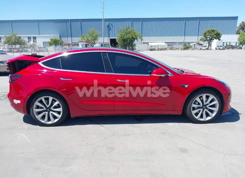 Photo 13 of 2018 Tesla Model 3 LONG RANGE/MID RANGE (VIN 5YJ3E1EAXJF048839)