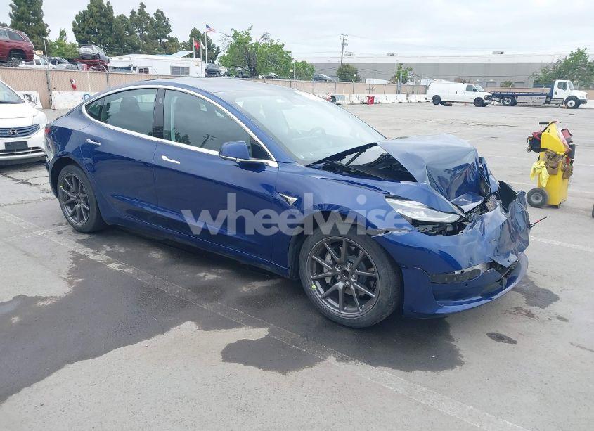 2018 Tesla Model 3 LONG RANGE/MID RANGE (VIN 5YJ3E1EAXJF160783) main photo