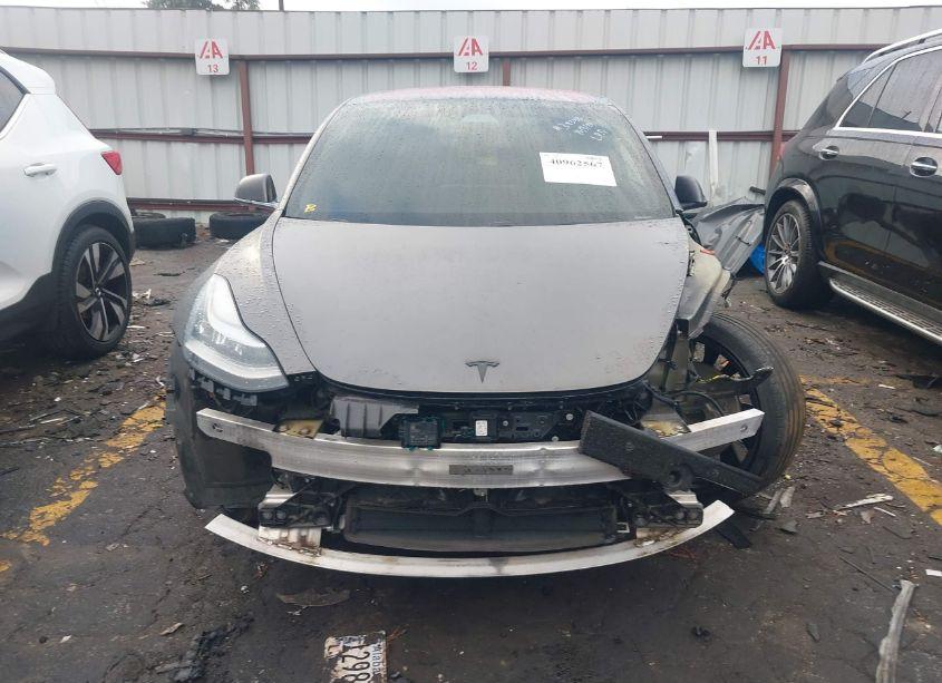 Photo 11 of 2019 Tesla Model 3 LONG RANGE/MID RANGE/STANDARD RANGE/STANDARD RANGE PLUS (VIN 5YJ3E1EAXKF173583)