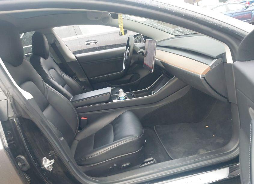 Photo 5 of 2019 Tesla Model 3 LONG RANGE/MID RANGE/STANDARD RANGE/STANDARD RANGE PLUS (VIN 5YJ3E1EAXKF173583)