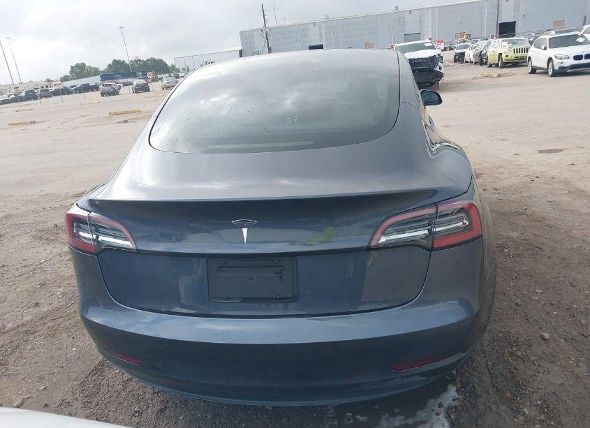 Photo 16 of 2021 Tesla Model 3 STANDARD RANGE PLUS REAR-WHEEL DRIVE (VIN 5YJ3E1EAXMF921851)