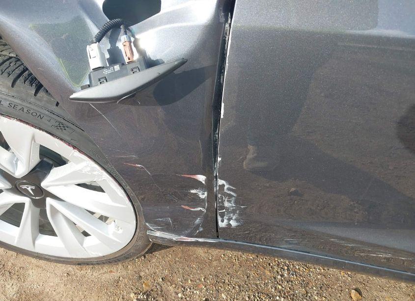 Photo 22 of 2021 Tesla Model 3 STANDARD RANGE PLUS REAR-WHEEL DRIVE (VIN 5YJ3E1EAXMF921851)