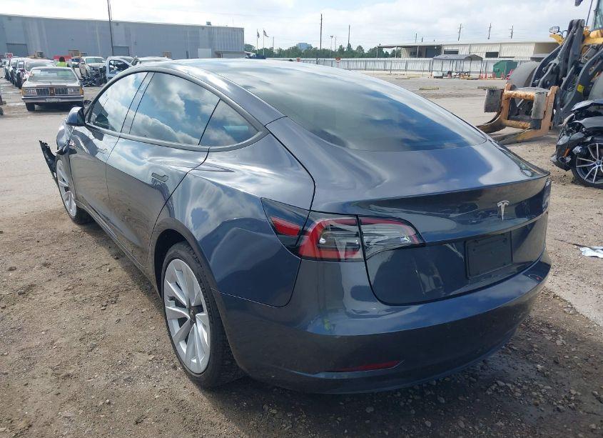 Photo 3 of 2021 Tesla Model 3 STANDARD RANGE PLUS REAR-WHEEL DRIVE (VIN 5YJ3E1EAXMF921851)