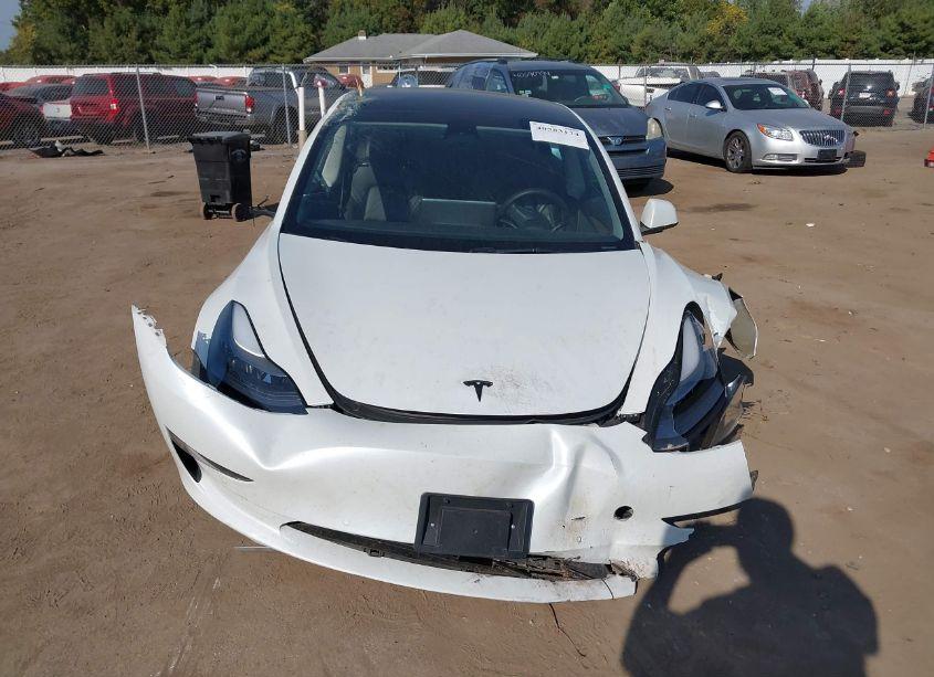 Photo 12 of 2022 Tesla Model 3 REAR-WHEEL DRIVE (VIN 5YJ3E1EAXNF185687)