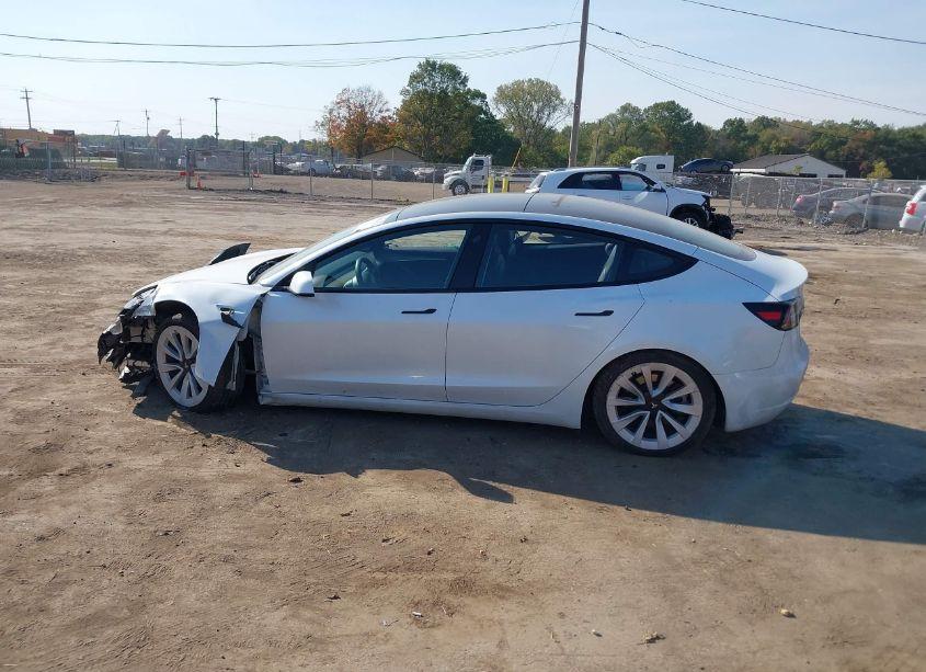 Photo 14 of 2022 Tesla Model 3 REAR-WHEEL DRIVE (VIN 5YJ3E1EAXNF185687)