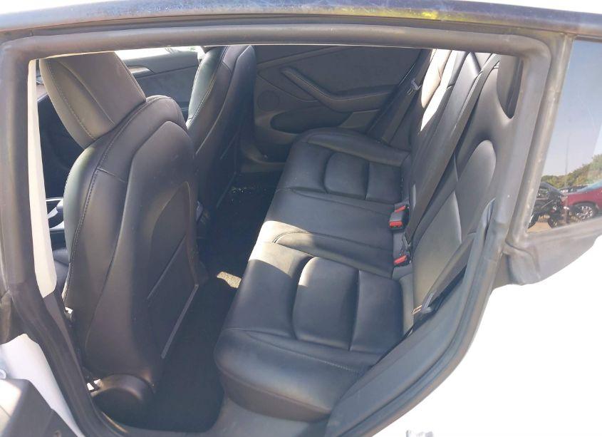 Photo 8 of 2022 Tesla Model 3 REAR-WHEEL DRIVE (VIN 5YJ3E1EAXNF185687)
