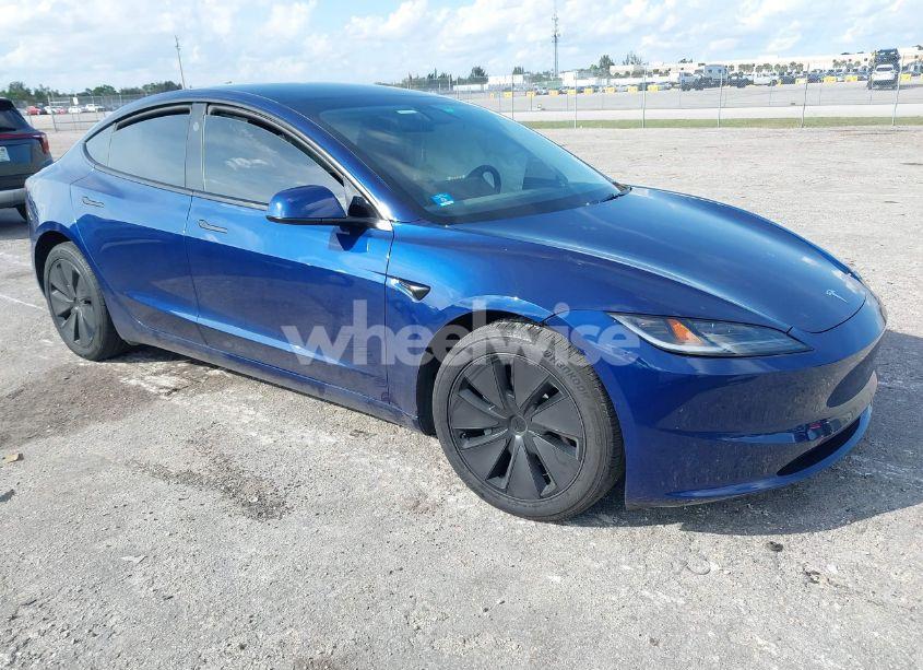 2024 Tesla Model 3 LONG RANGE DUAL MOTOR ALL-WHEEL DRIVE/REAR-WHEEL DRIVE (VIN 5YJ3E1EAXRF744712) main photo