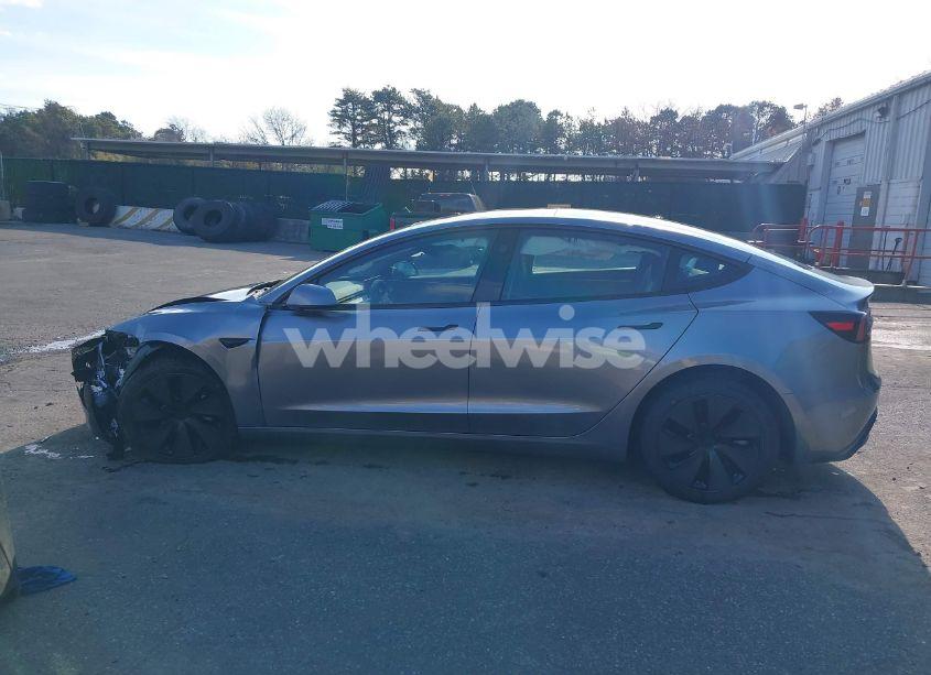 Photo 13 of 2025 Tesla Model 3 LONG RANGE REAR-WHEEL DRIVE (VIN 5YJ3E1EAXSF904139)