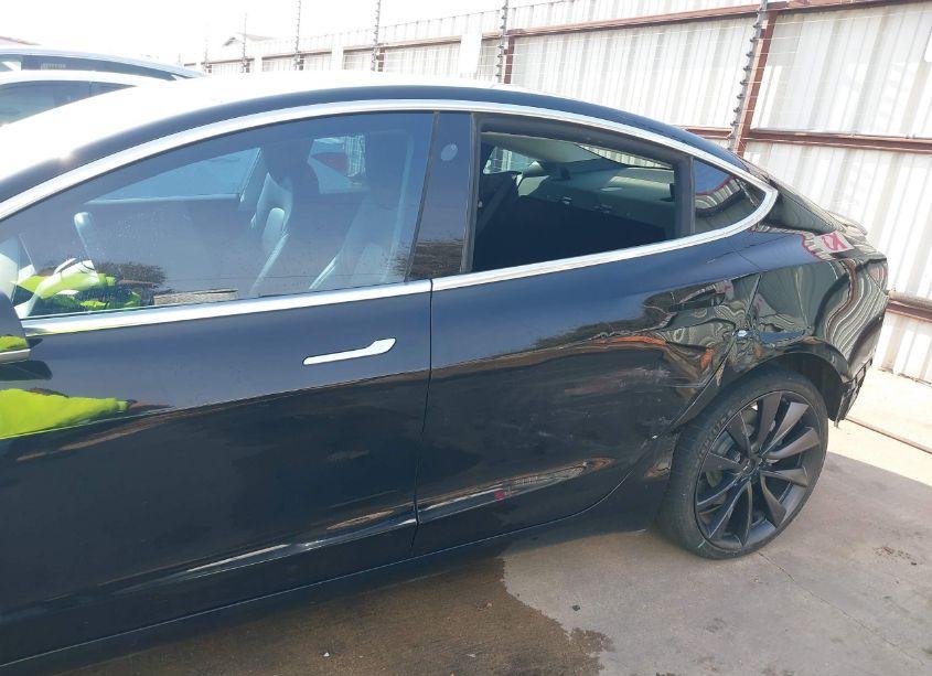 Photo 6 of 2018 Tesla Model 3 LONG RANGE/PERFORMANCE (VIN 5YJ3E1EB0JF130796)