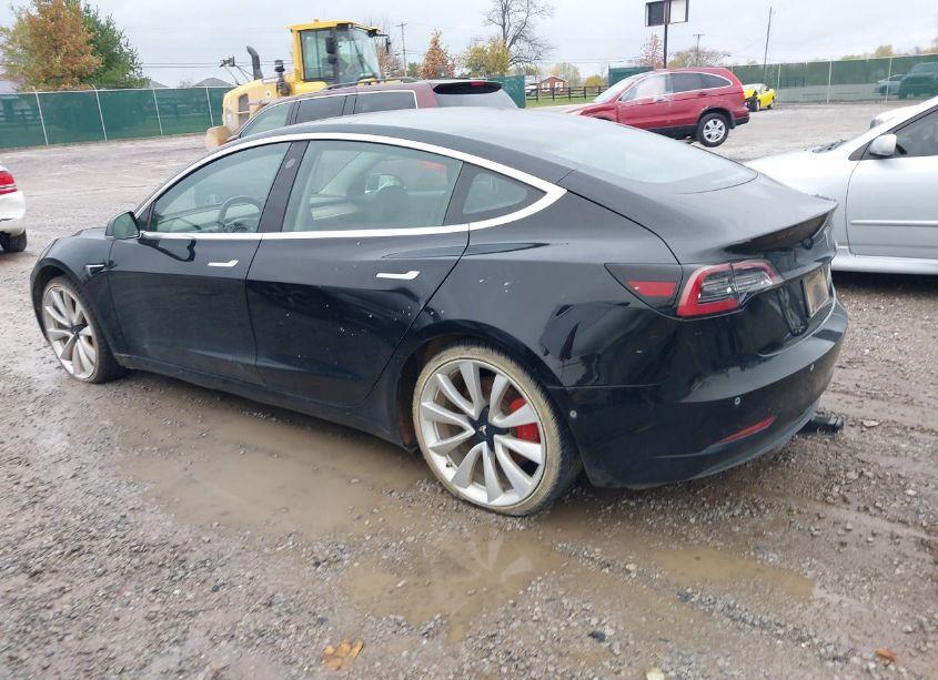 Photo 3 of 2019 Tesla Model 3 LONG RANGE/PERFORMANCE (VIN 5YJ3E1EB0KF236621)