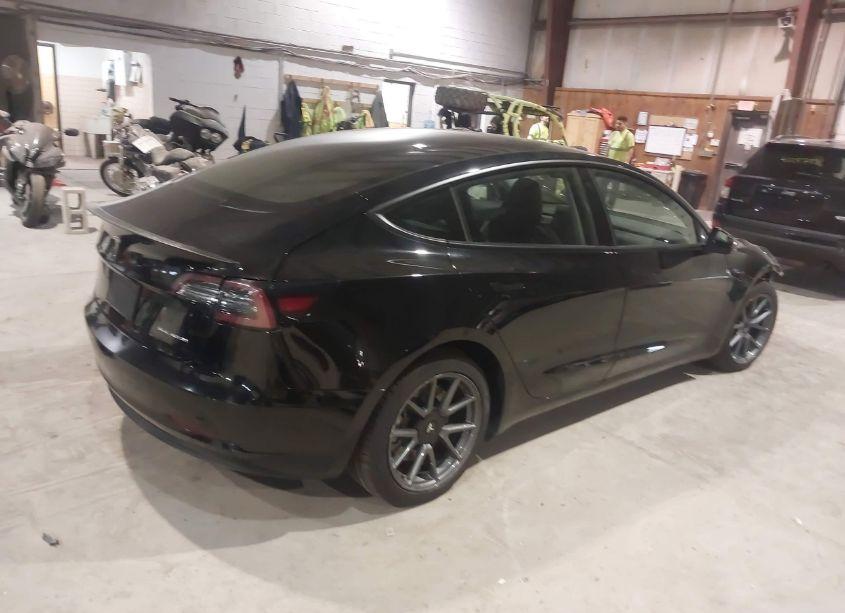 Photo 4 of 2021 Tesla Model 3 LONG RANGE DUAL MOTOR ALL-WHEEL DRIVE (VIN 5YJ3E1EB0MF915730)