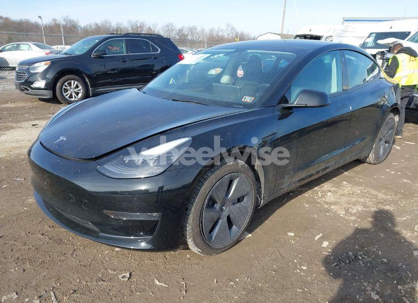 Photo 2 of 2022 Tesla Model 3 (VIN 5YJ3E1EB0NF327733)